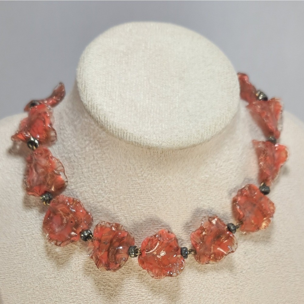 Vintage Peach Pink Art Glass Beaded Leaf Necklace Gold Fleck Rhinestone Rondelle
